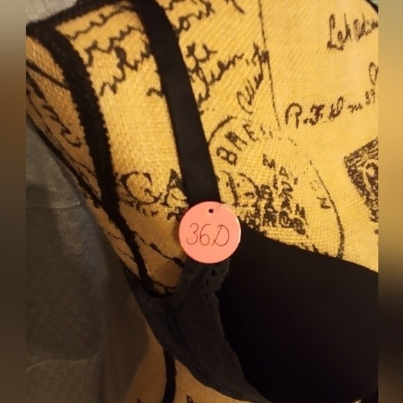 Youmita 36D Black Floral Lace Overlay Plunge Bra NWT - Picture 2 of 7